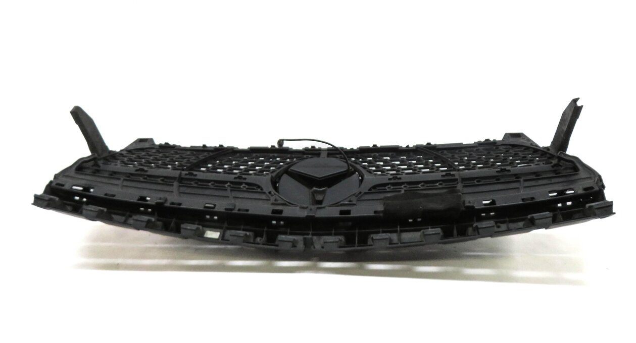Thumbnail 5: 14-16 MERCEDES CLA250 (C117 W117) FRONT CENTER HOOD GRILLE AIR VENT GRILLE TRIM
