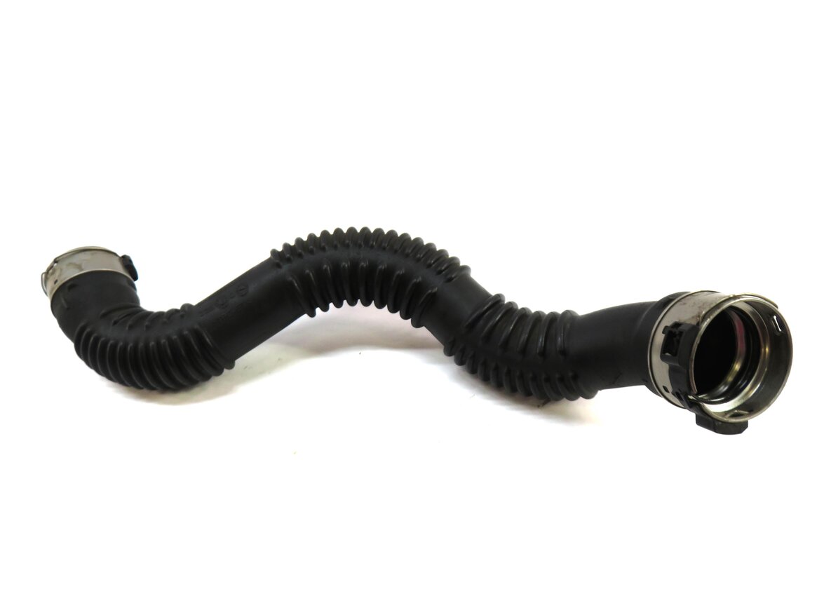 Thumbnail 1: 2016 MERCEDES CLA250 (C117) 2.0L M270 TURBO ENGINE LEFT INTERCOOLER HOSE PIPE
