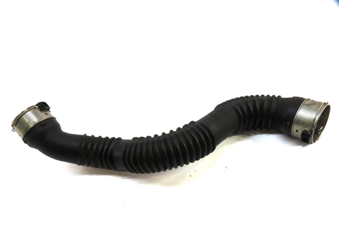 Thumbnail 3: 2016 MERCEDES CLA250 (C117) 2.0L M270 TURBO ENGINE LEFT INTERCOOLER HOSE PIPE