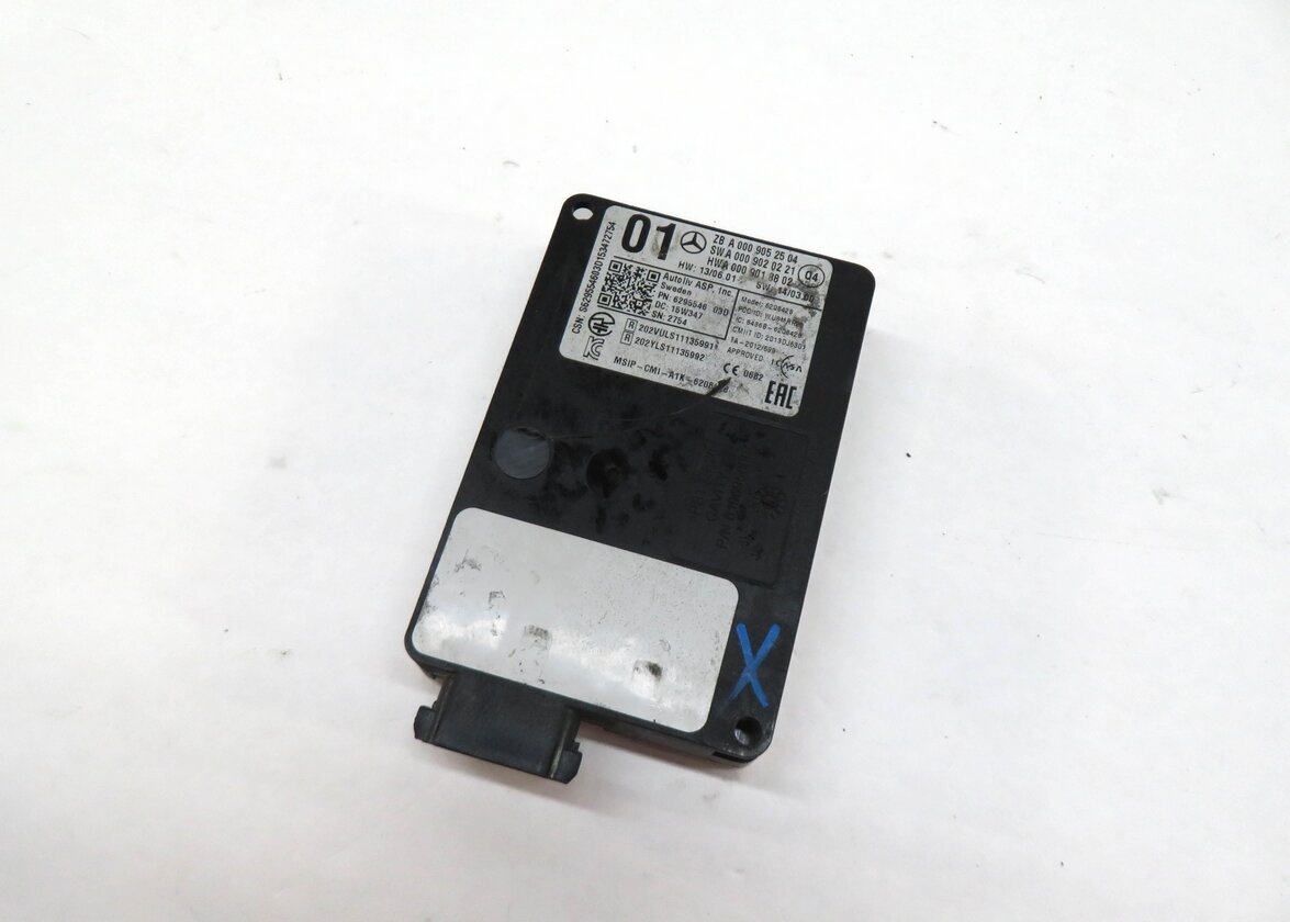 Thumbnail 1: 2014-2016 MERCEDES CLA250 CLA45 (C117 W117) REAR BLIND SPOT RADAR SENSOR MODULE
