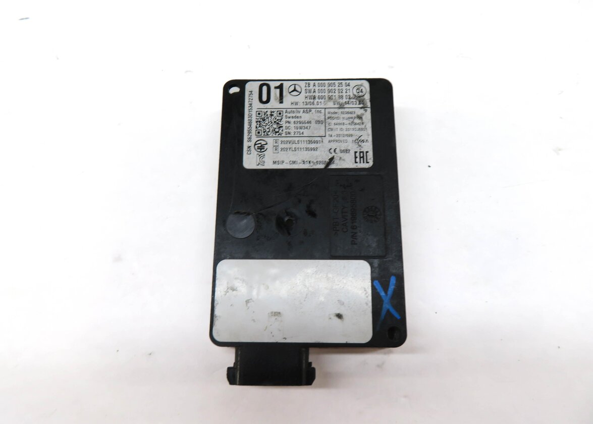 Thumbnail 2: 2014-2016 MERCEDES CLA250 CLA45 (C117 W117) REAR BLIND SPOT RADAR SENSOR MODULE