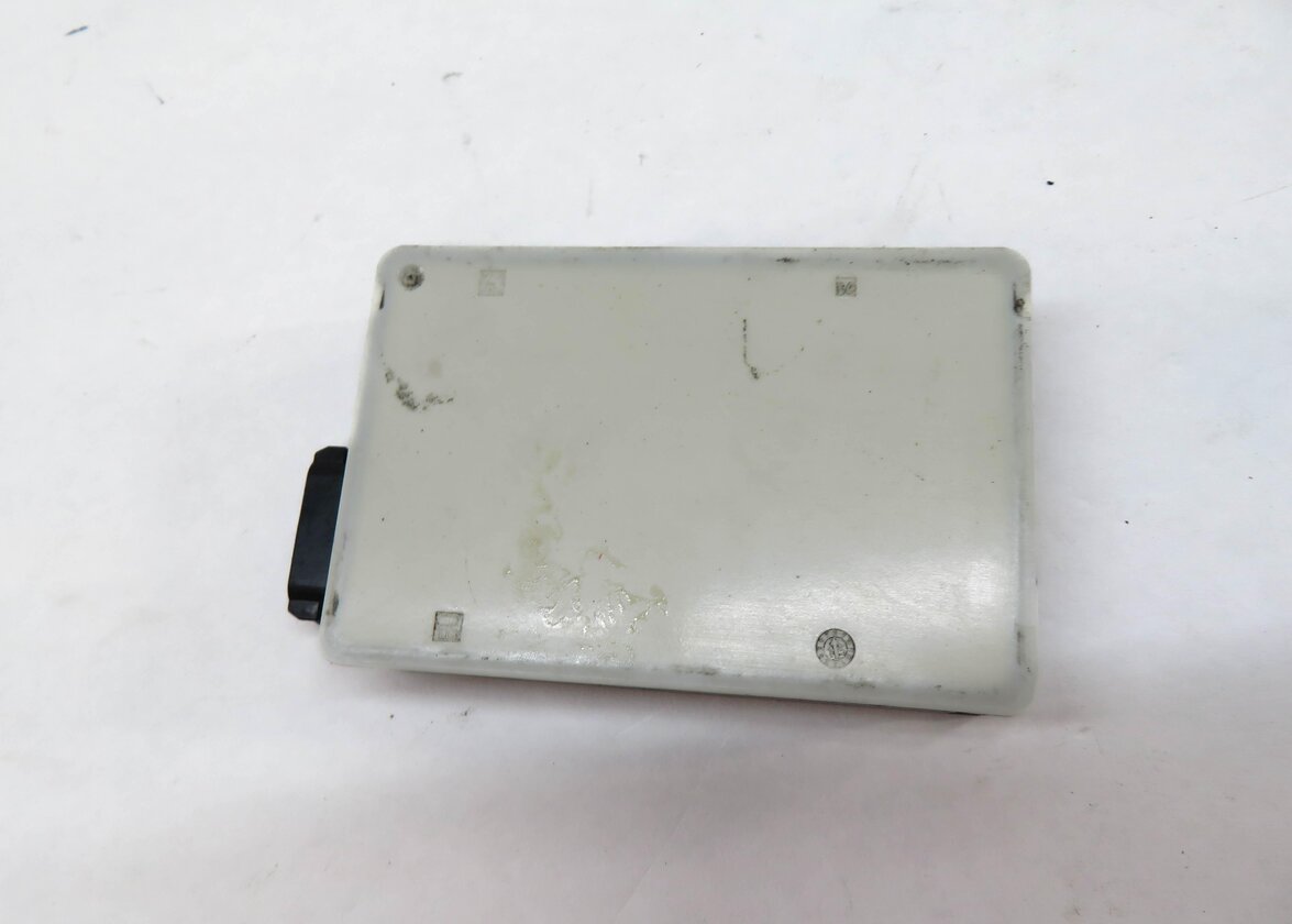 Thumbnail 3: 2014-2016 MERCEDES CLA250 CLA45 (C117 W117) REAR BLIND SPOT RADAR SENSOR MODULE