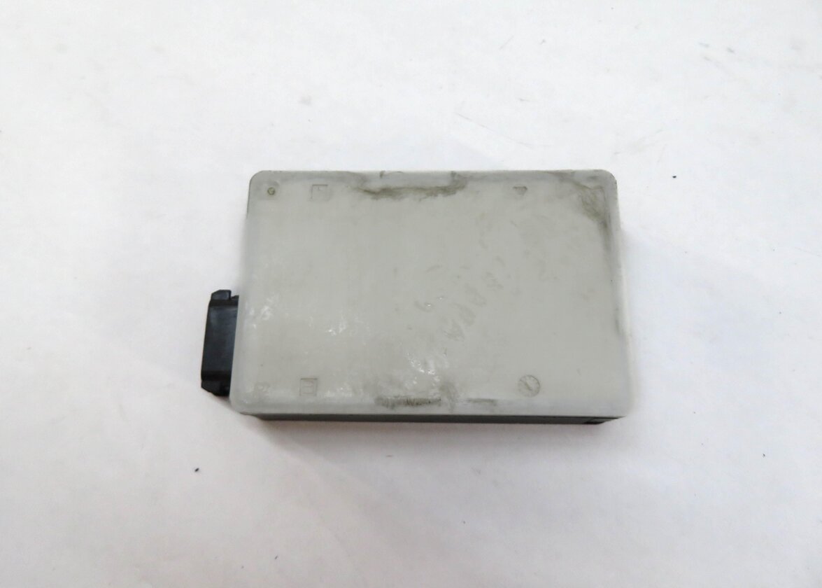 Thumbnail 3: 2016 MERCEDES CLA250 (C117) FRONT BLIND SPOT RADAR DISTRONIC SENSOR MODULE
