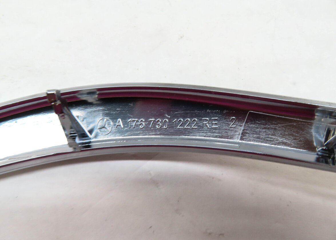 Thumbnail 10: 2016 MERCEDES CLA250 (C117) FRONT & REAR DOOR PANEL TRIM STRIP SET-4 (SILVER)