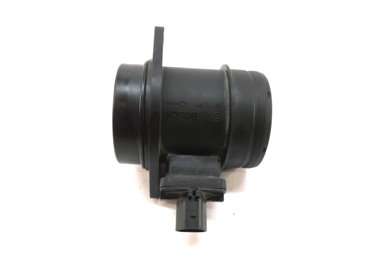 Thumbnail 2: 2013-2019 JAGUAR LAND ROVER F-TYPE XF LR4 ROVER SPORT - MASS AIR FLOW SENSOR