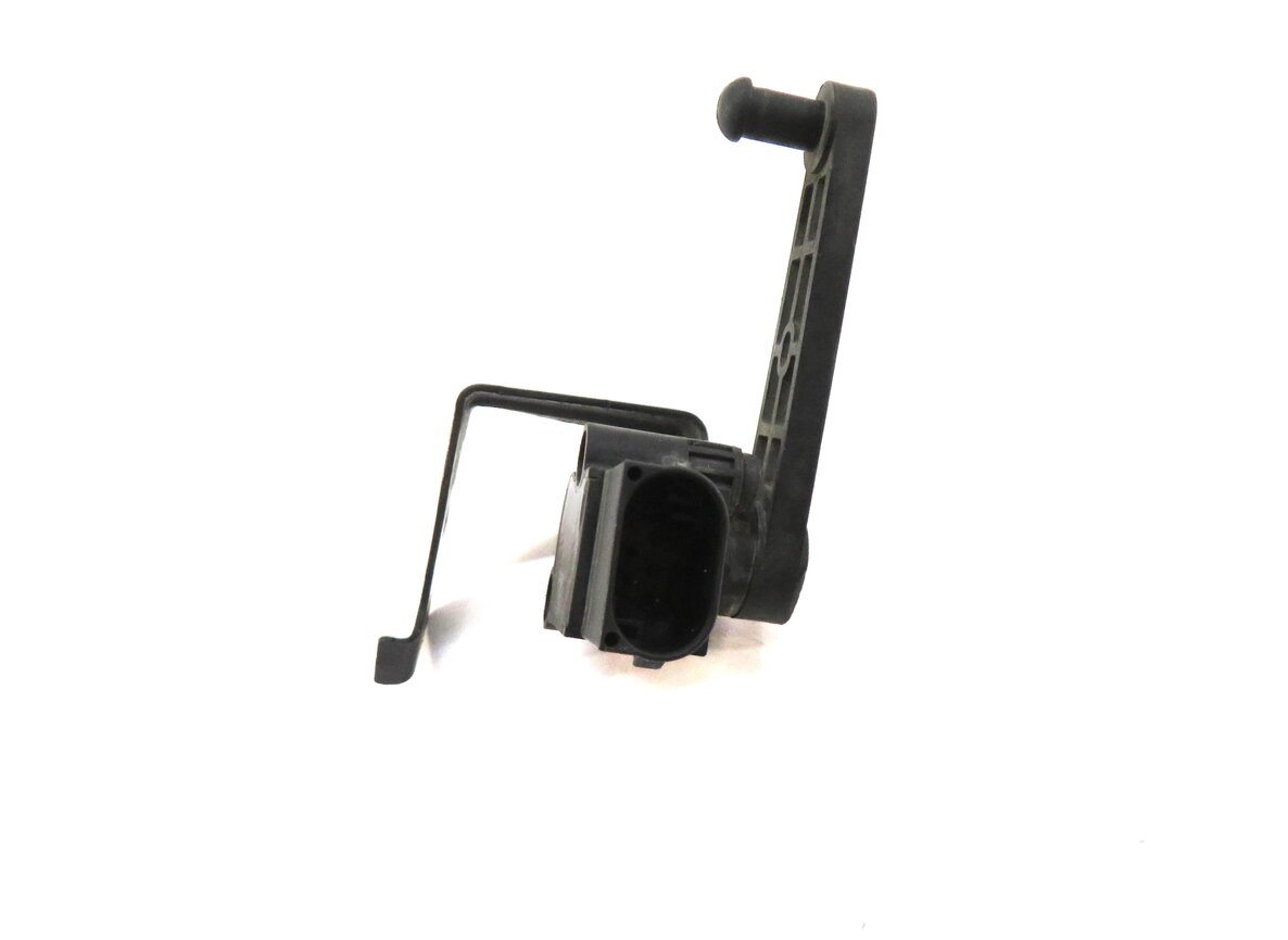Thumbnail 3: 2016 RANGE ROVER SPORT (L494) RIGHT FRONT SUSPENSION HEIGHT LEVEL SENSOR