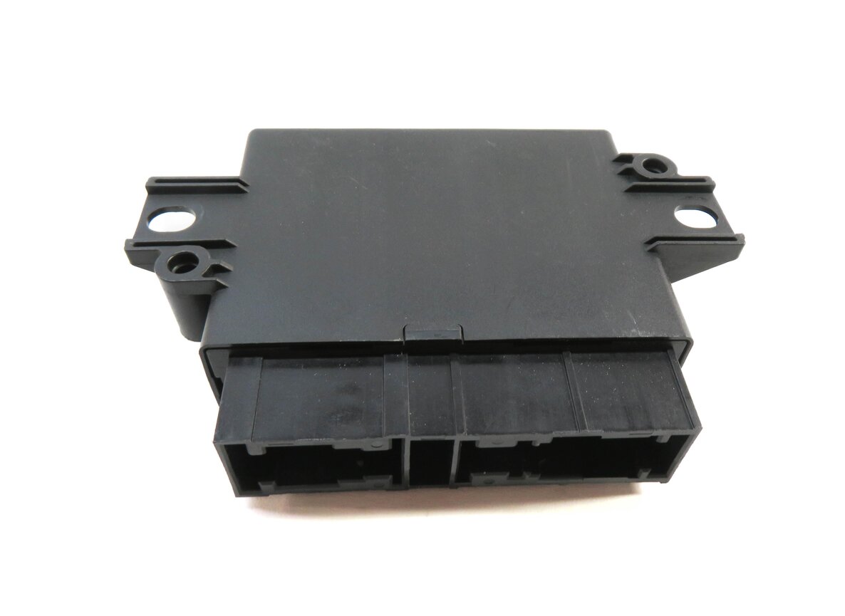 Thumbnail 4: 2016 RANGE ROVER SPORT (L494) PDC PARK ASSIST DISTANCE CONTROL MODULE