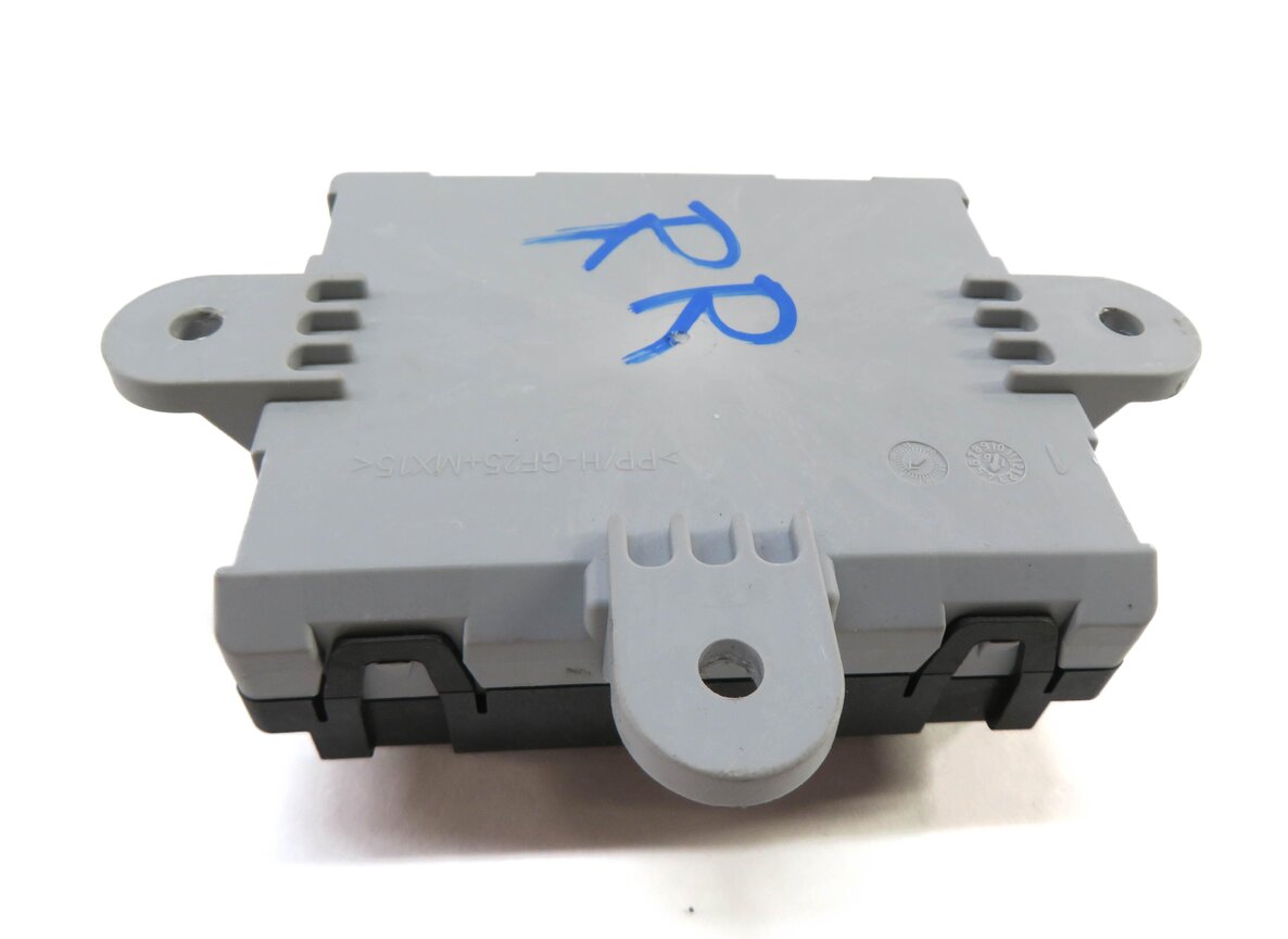 Thumbnail 5: 2016 RANGE ROVER SPORT (L494) RIGHT REAR DOOR CONTROL MODULE