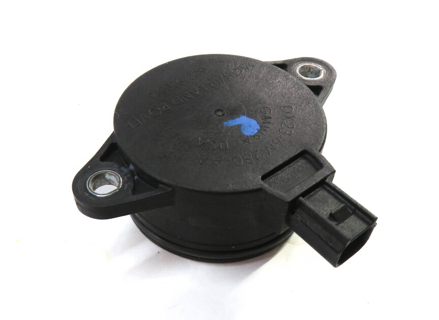 Thumbnail 1: 2016 RANGE ROVER SPORT (L494) 3.0L SUPERCHARGED ENGINE RIGHT TIMING GEAR SENSOR