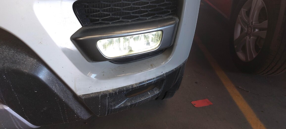Thumbnail 2: 2013-2017 RANGE ROVER SPORT (L405 L494) LEFT DRIVER LED FOGLIGHT LIGHT LAMP