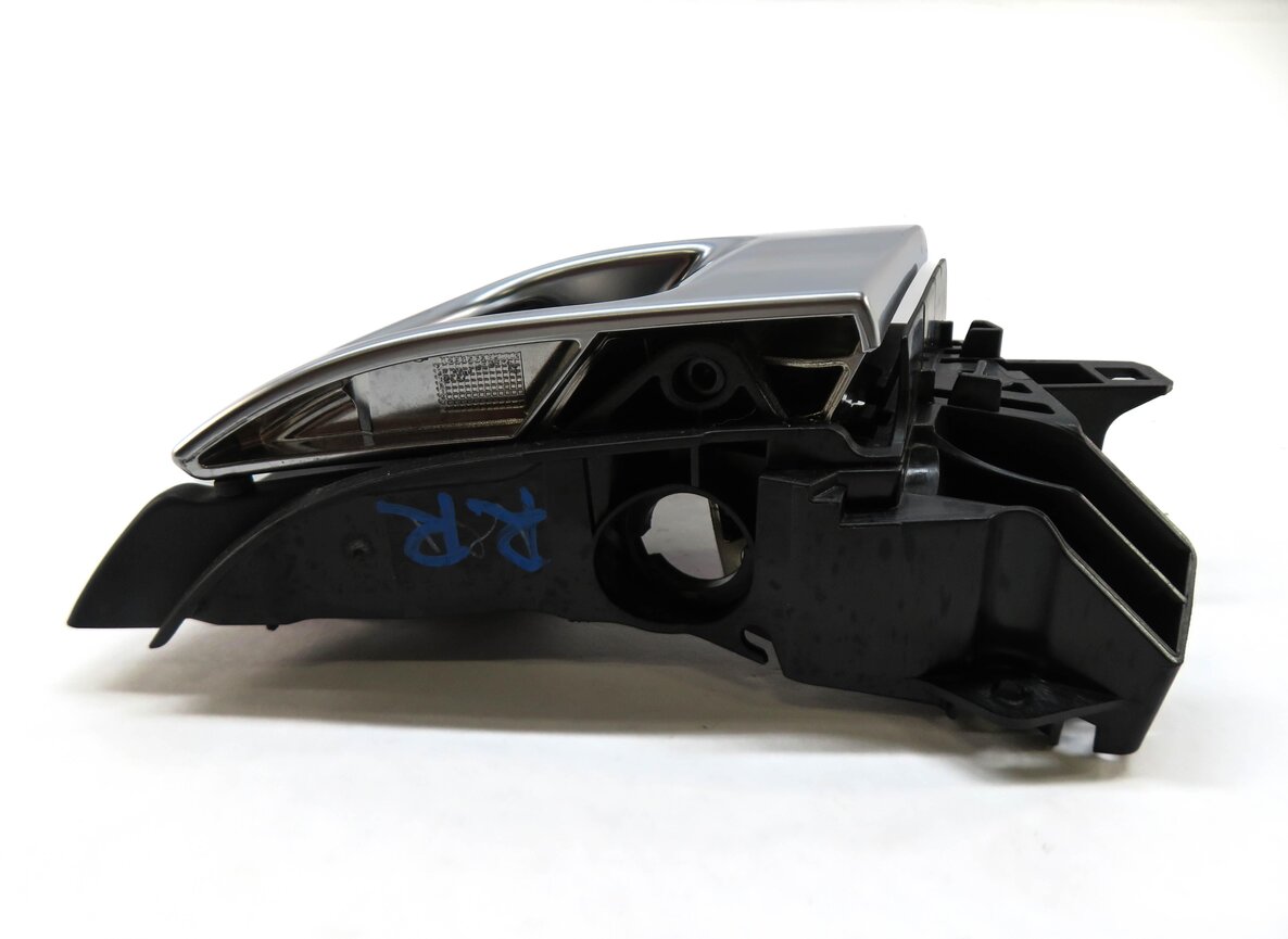 Thumbnail 4: 2013-2022 RANGE ROVER SPORT DISCOVERY (L404 L462 L494) RIGHT REAR DOOR HANDLE