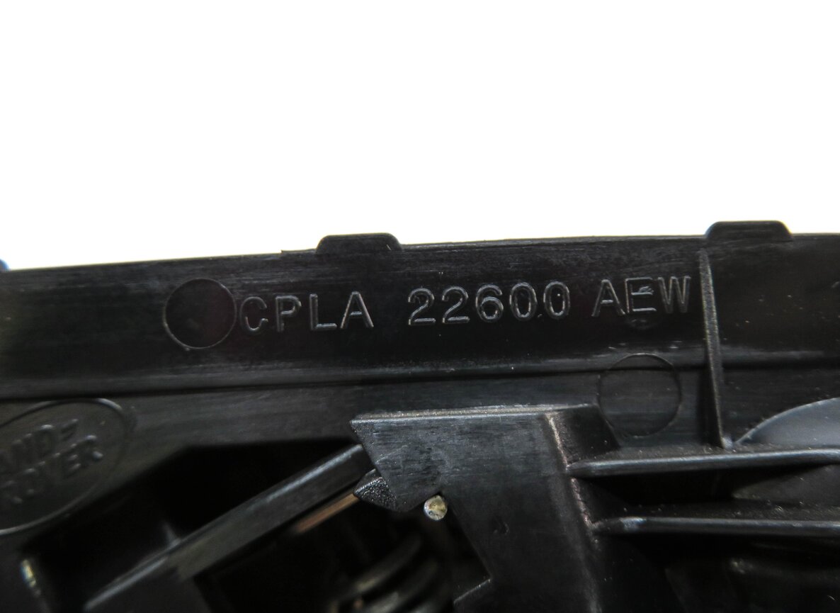 Thumbnail 5: 2013-2022 RANGE ROVER SPORT DISCOVERY (L404 L462 L494) RIGHT REAR DOOR HANDLE