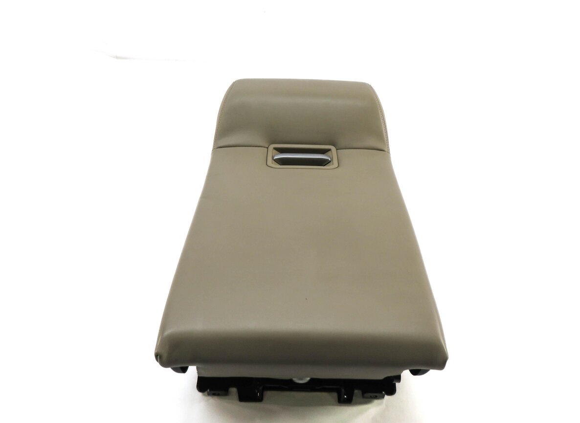 Thumbnail 2: 2016 RANGE ROVER SPORT (L494) REAR SEAT CENTER CONSOLE ARMREST CUP HOLDER ALMOND