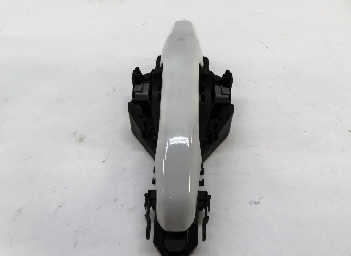 Thumbnail 3: 12-17 RANGE ROVER SPORT EVOQUE (L405 L494) RIGHT REAR PASSIVE DOOR HANDLE WHITE