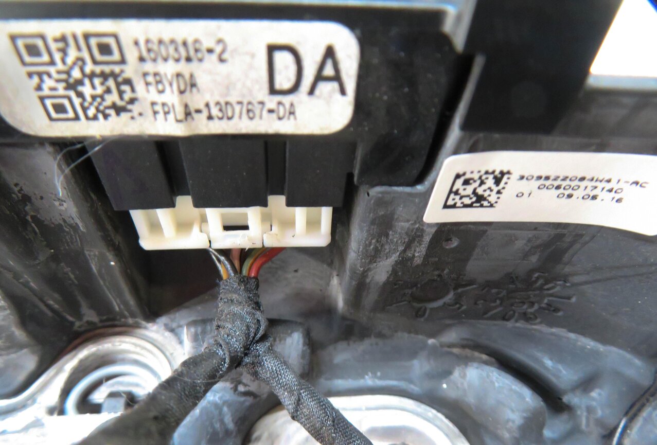 Thumbnail 11: 2014-2022 RANGE ROVER SPORT (L494) 4-SPOKE HEATED STEERING WHEEL w/ SWITCHES