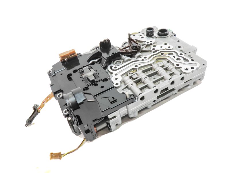 Thumbnail 1: 15-16 ROVER SPORT L405 L494 ZF 8HP45 AUTOMATIC TRANSMISSION VALVE BODY w/ MECH