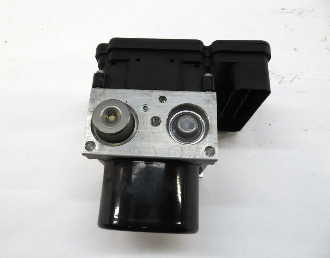 Thumbnail 3: 13-15 MERCEDES C250 C300 C350 GLK250 GLK350 (W204 X204) ABS ANTI LOCK BRAKE PUMP
