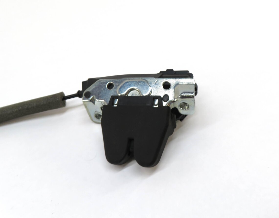 Thumbnail 3: 2013 MERCEDES C250 (W204) REAR TRUNK LOCK LATCH ACTUATOR w/ CABLE