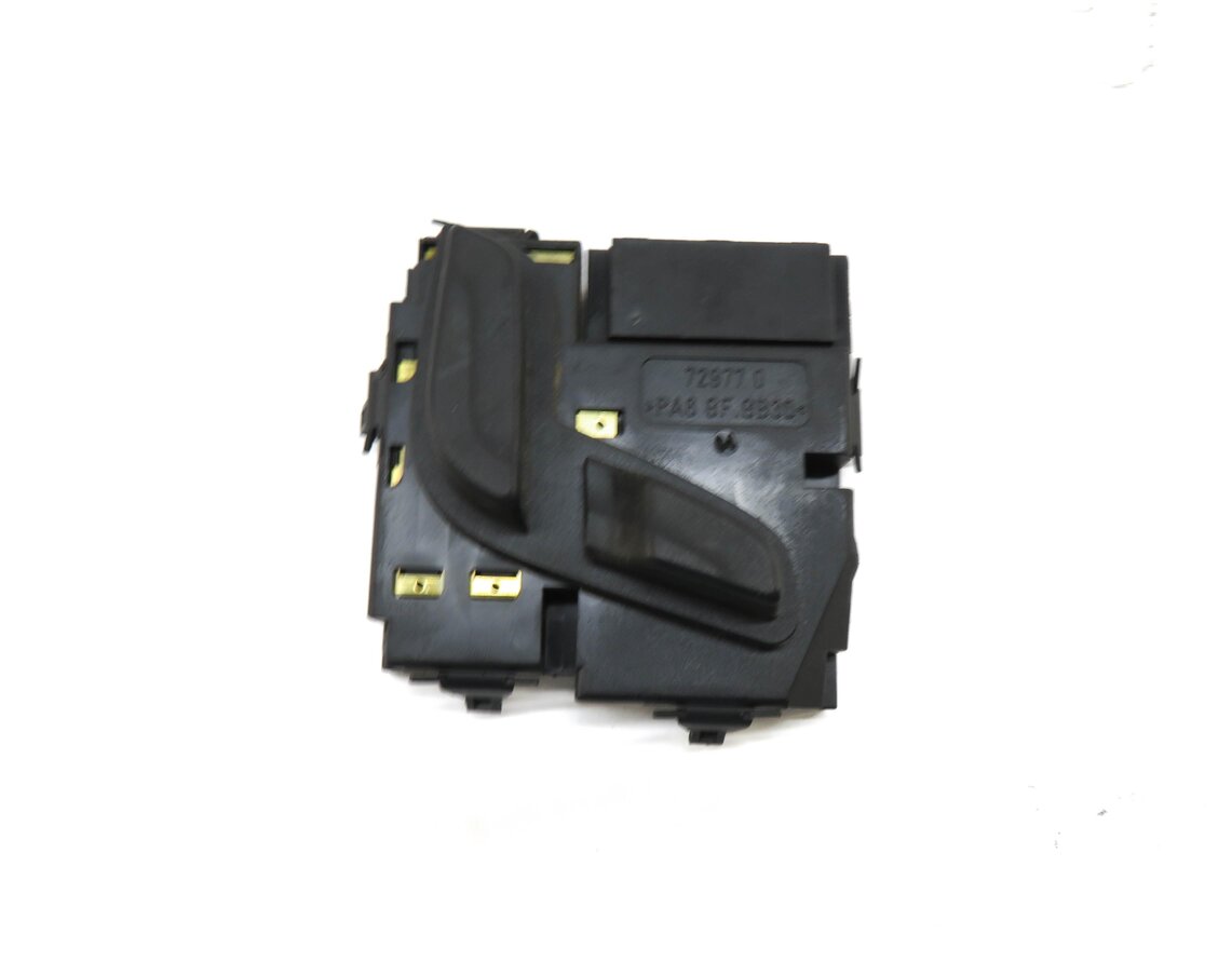 Thumbnail 2: 2013 MERCEDES C250 (W204) LEFT FRONT DRIVER SEAT SWITCH ADJUSTMENT ADJUST SWITCH