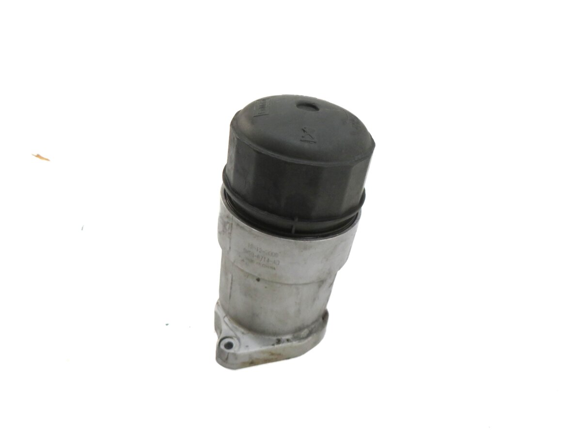 Thumbnail 1: 2010 LAND ROVER LR4 5.0L AJ133 V8 ENGINE OIL FILTER HOUSING w/ CAP