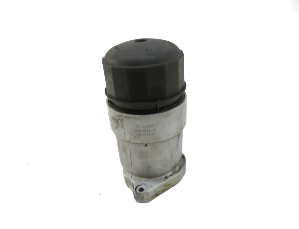 Thumbnail 2: 2010 LAND ROVER LR4 5.0L AJ133 V8 ENGINE OIL FILTER HOUSING w/ CAP