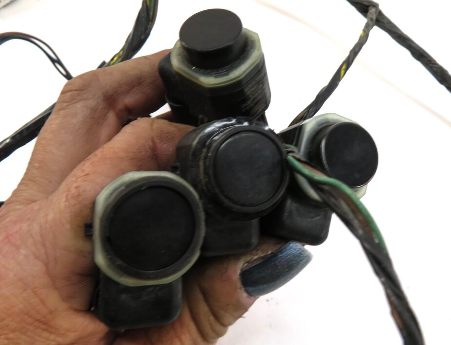 Thumbnail 4: 2010 LAND ROVER LR4 REAR PDC PARK DISTANCE SENSOR SET w/ HARNESS (BLACK)