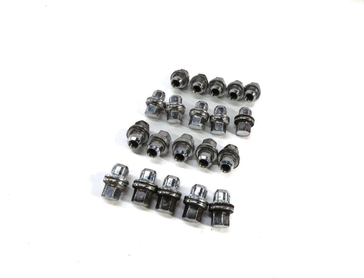 2005-2018 LR3 LR4 DISCOVERY RANGE ROVER SPORT WHEEL TIRE RIM LUG NUT SET (20)