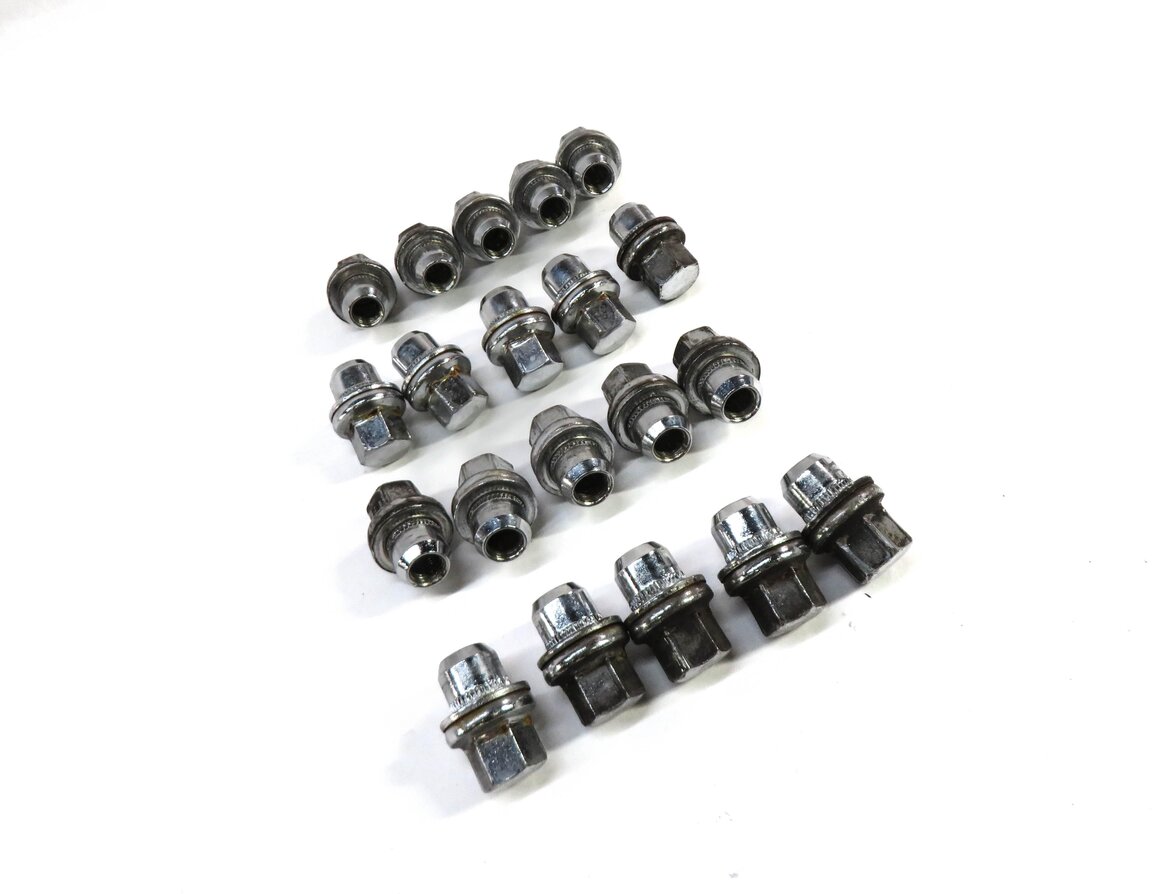 Thumbnail 3: 2005-2018 LR3 LR4 DISCOVERY RANGE ROVER SPORT WHEEL TIRE RIM LUG NUT SET (20)
