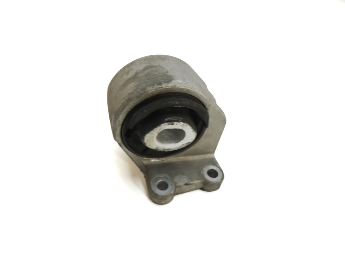 Thumbnail 2: 2010 LAND ROVER LR4 5.0L AJ133 V8 ENGINE TRANSMISSION MOUNT BRACKET