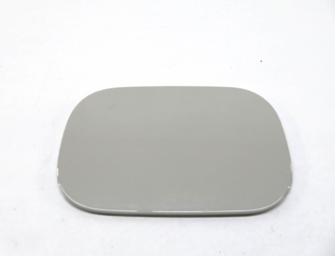 Thumbnail 3: 05-16 LR3 LR4 RANGE ROVER SPORT (L320) FUEL TANK DOOR TRIM (ALASKA WHITE 909)