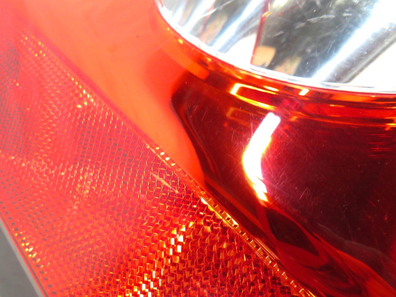 Thumbnail 10: 2010-2013 LAND ROVER LR4 - LEFT DRIVER REAR TAILLIGHT BRAKE LIGHT LAMP