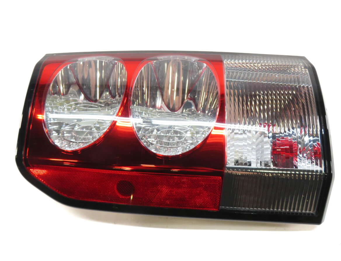 Thumbnail 4: 2010-2013 LAND ROVER LR4 - LEFT DRIVER REAR TAILLIGHT BRAKE LIGHT LAMP