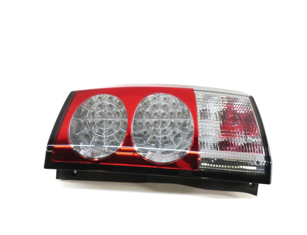 Thumbnail 4: 2010-2013 LAND ROVER LR4 - RIGHT PASSENGER REAR TAILLIGHT BRAKE LIGHT LAMP