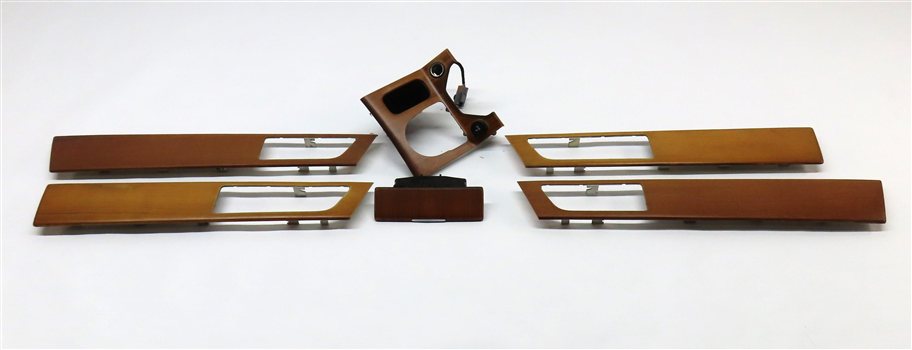 Thumbnail 1: 2010 LAND ROVER SUV LR4 FRONT/REAR DOOR CENTER CONSOLE WALNUT WOOD TRIM SET/7