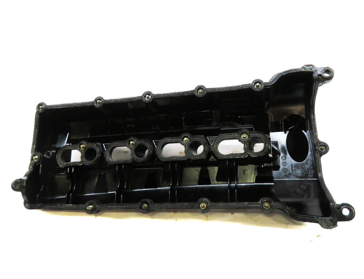 Thumbnail 4: 10-18 RANGE ROVER SPORT (L320 L322 L494 L405) 5.0L V8 - LEFT ENGINE VALVE COVER