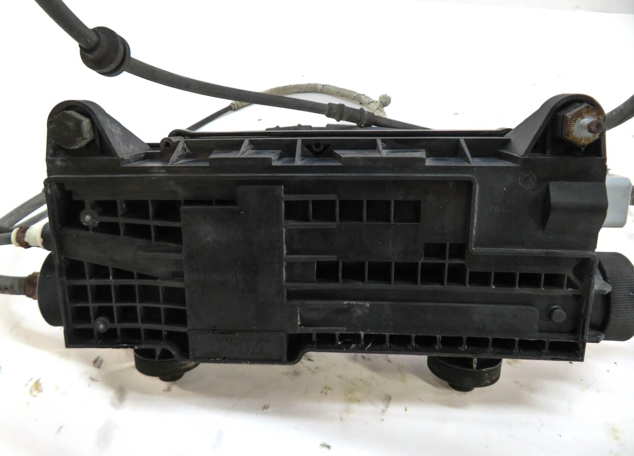 Thumbnail 5: 2010 LAND ROVER LR4 EMERGENCY ELECTRONIC PARKING BRAKE ACTUATOR MOTOR w/ CABLES