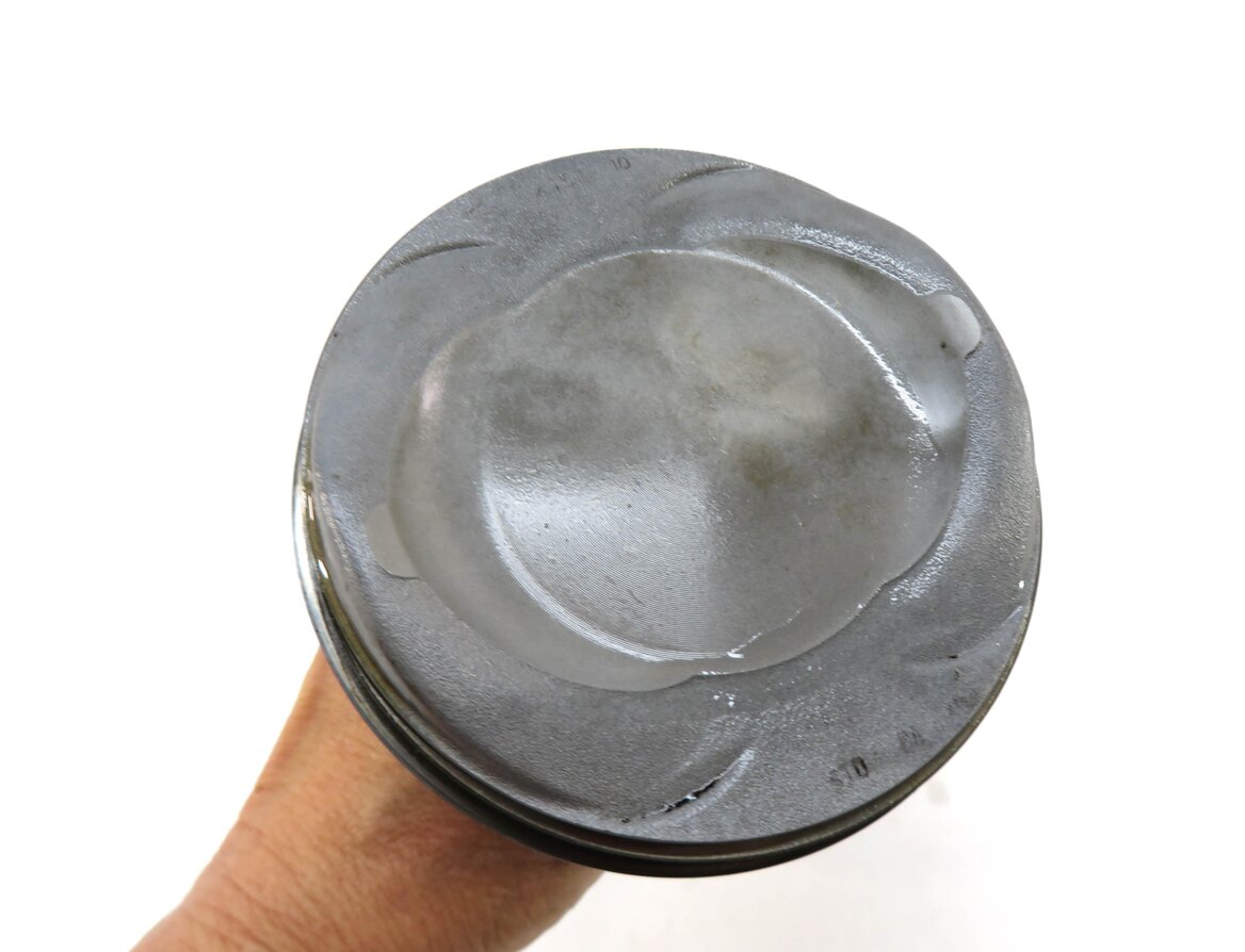 Thumbnail 5: 2010 LAND ROVER LR4 5.0L AJ133 V8 ENGINE PISTON w/ CONNECTING ROD