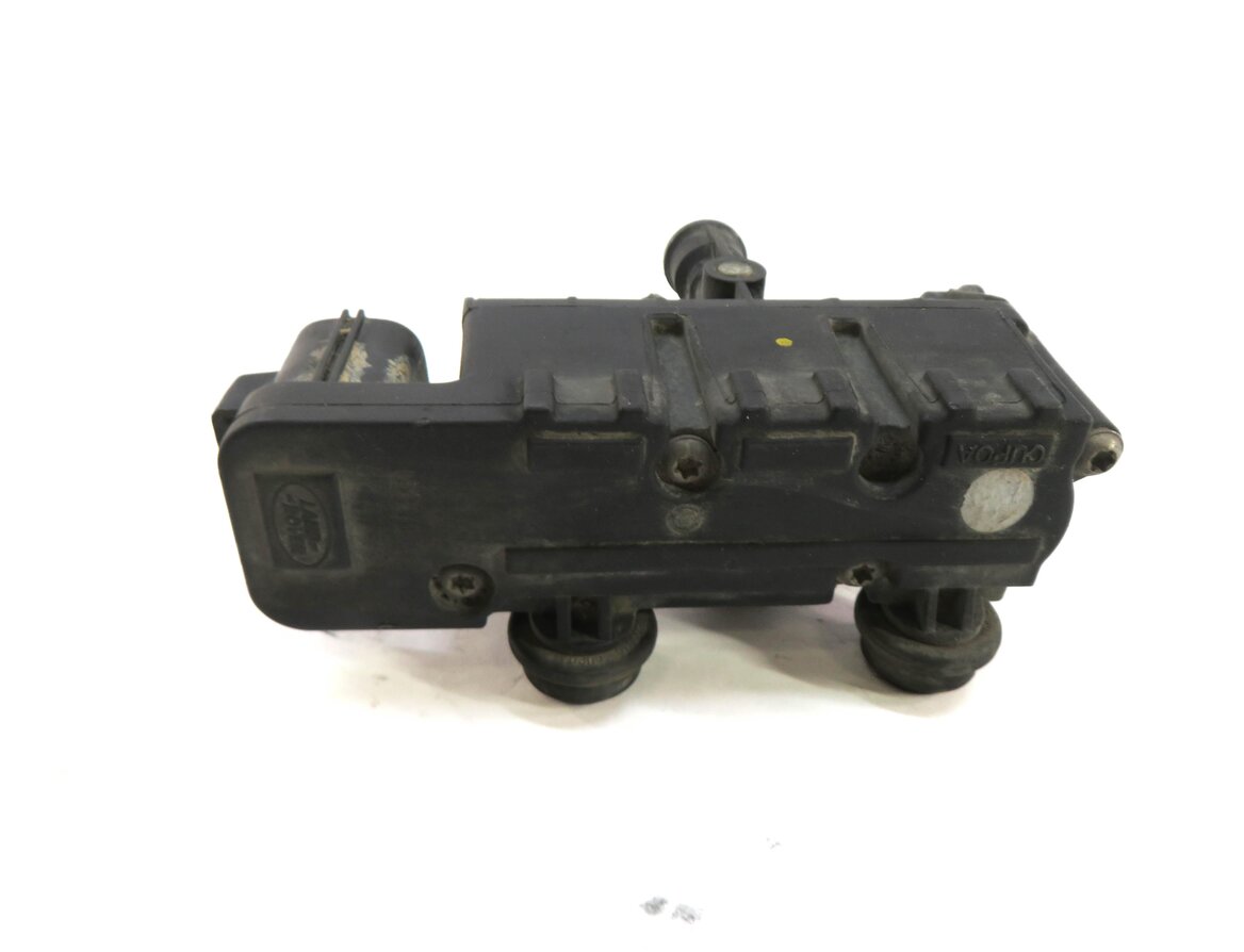 Thumbnail 5: 2010 LAND ROVER LR4 FRONT & REAR AIR SUSPENSION VALVE BLOCK SET-3