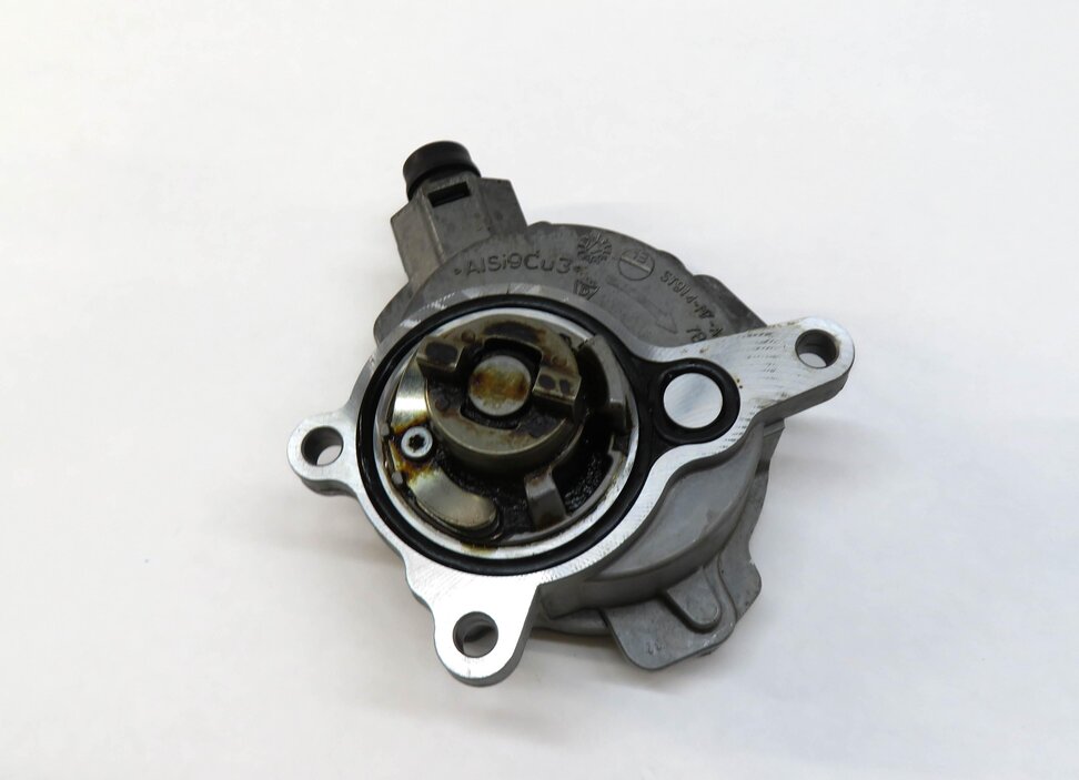 12-17 JAGUAR XE XF / RANGE ROVER EVOQUE DISCOVERY LR2 - 2.0L BRAKE VACUUM PUMP