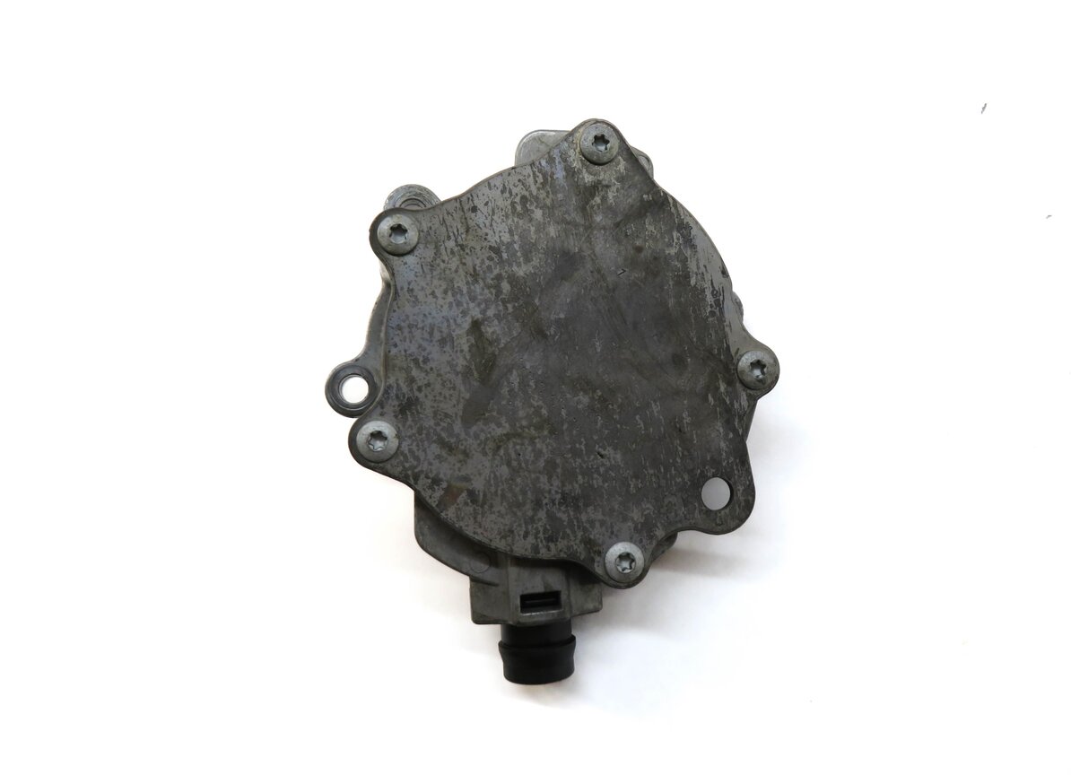 Thumbnail 4: 12-17 JAGUAR XE XF / RANGE ROVER EVOQUE DISCOVERY LR2 - 2.0L BRAKE VACUUM PUMP