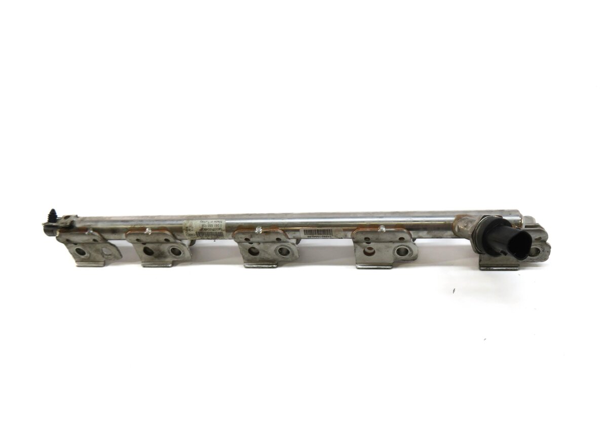 Thumbnail 6: 2015 RANGE ROVER EVOQUE (L538) 2.0L TURBO ENGINE FUEL INJECTION FUEL RAIL