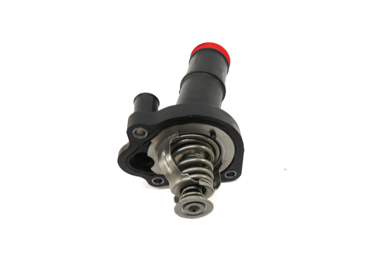 Thumbnail 4: 2015 RANGE ROVER EVOQUE (L538) 2.0L TURBO ENGINE THERMOSTAT HOUSING
