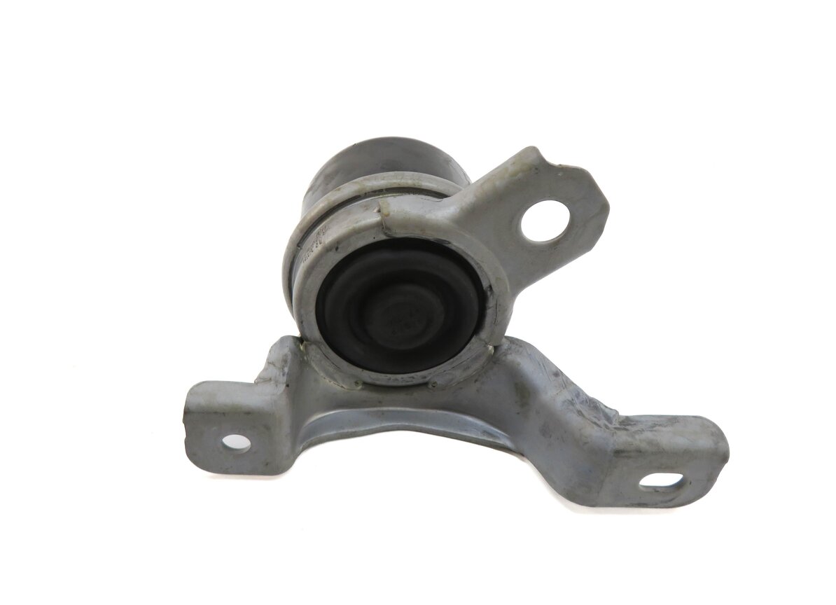 Thumbnail 2: 2015 RANGE ROVER EVOQUE (L538) 2.0L TURBO ENGINE RIGHT MOTOR MOUNT BRACKET