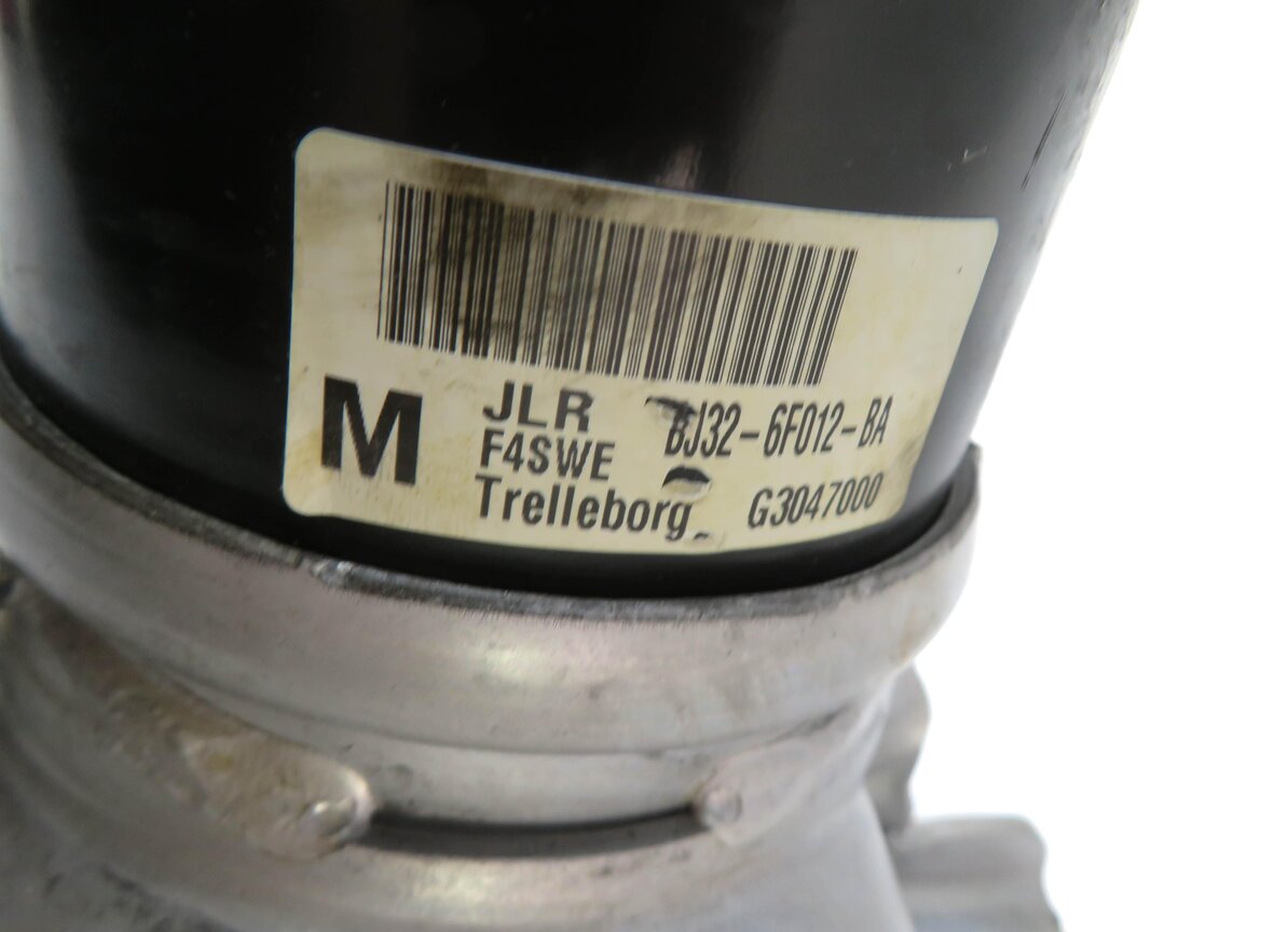 Thumbnail 5: 2015 RANGE ROVER EVOQUE (L538) 2.0L TURBO ENGINE RIGHT MOTOR MOUNT BRACKET