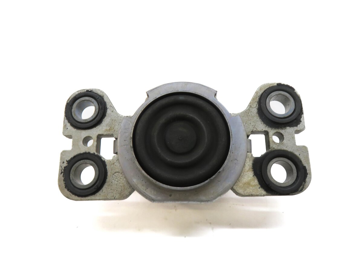 Thumbnail 2: 2015 RANGE ROVER EVOQUE (L538) 2.0L TURBO ENGINE REAR TRANSMISSION MOUNT BRACKET