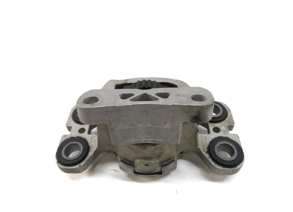 Thumbnail 5: 2015 RANGE ROVER EVOQUE (L538) 2.0L TURBO ENGINE REAR TRANSMISSION MOUNT BRACKET