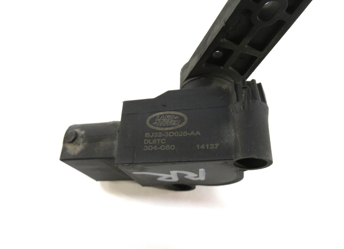 Thumbnail 4: 2015 RANGE ROVER EVOQUE (L538) RIGHT REAR SUSPENSION HEIGHT LEVEL SENSOR