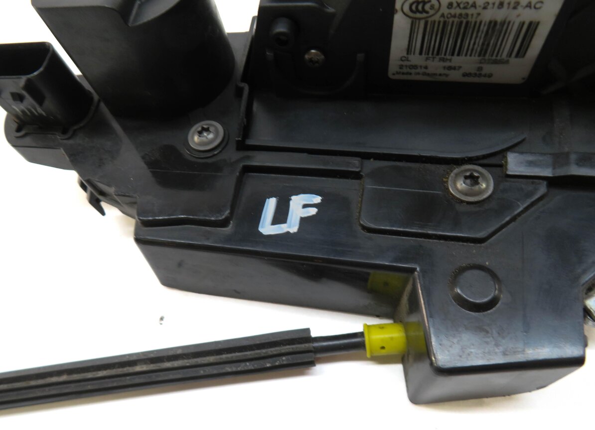 Thumbnail 5: 10-19 LR4 EVOQUE RANGE ROVER SPORT (L320 L538) LEFT FRONT PASSIVE DOOR LATCH