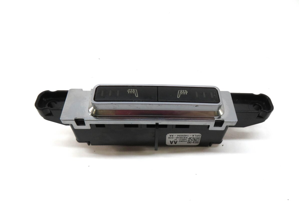 Thumbnail 3: 2015 RANGE ROVER EVOQUE (L538) REAR HEATED SEAT HEATER SWITCH BUTTON PANEL