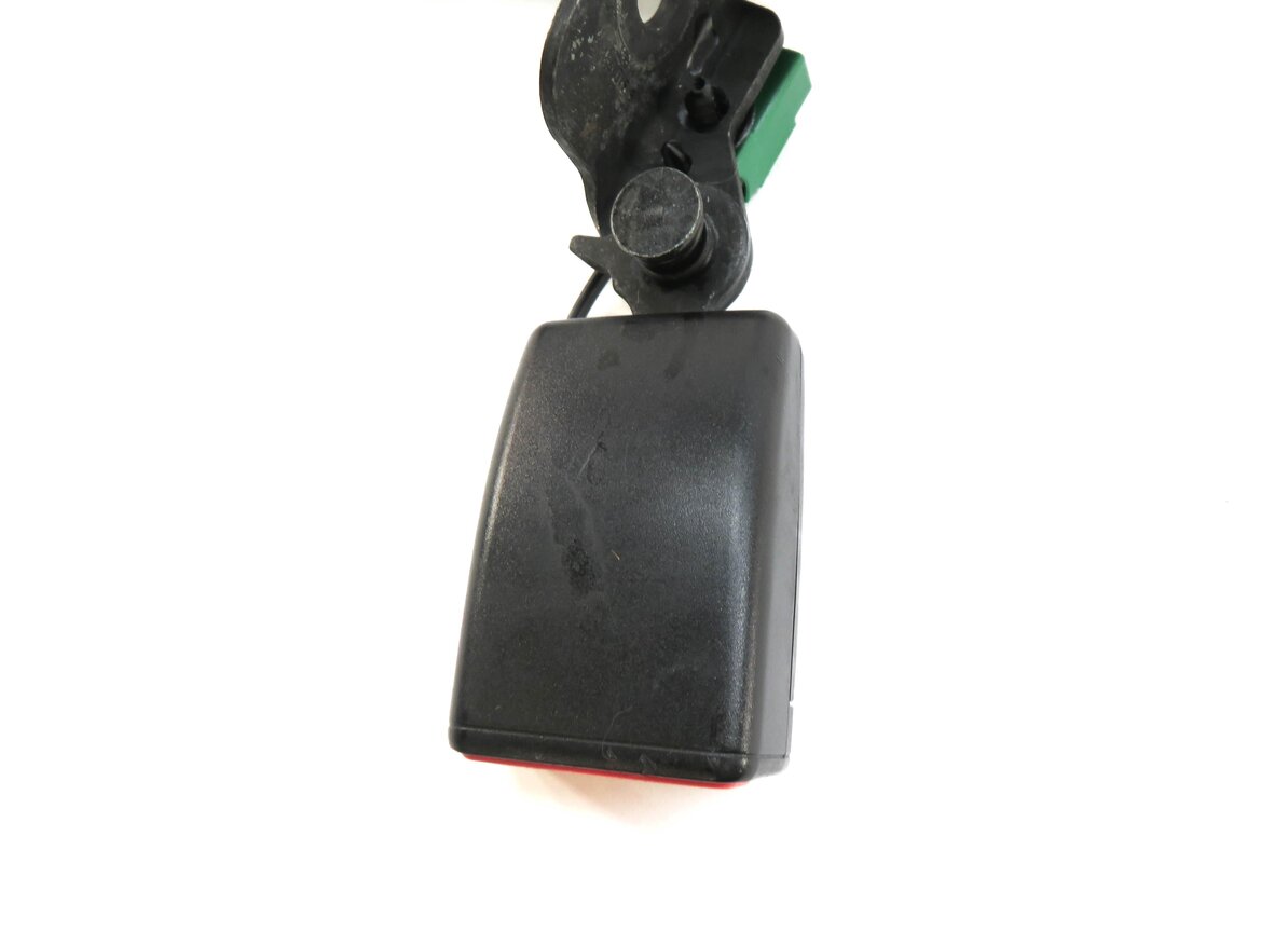 Thumbnail 5: 2015 RANGE ROVER EVOQUE (L538) REAR CENTER SEATBELT RETRACTOR w/ BUCKLE (BLACK)